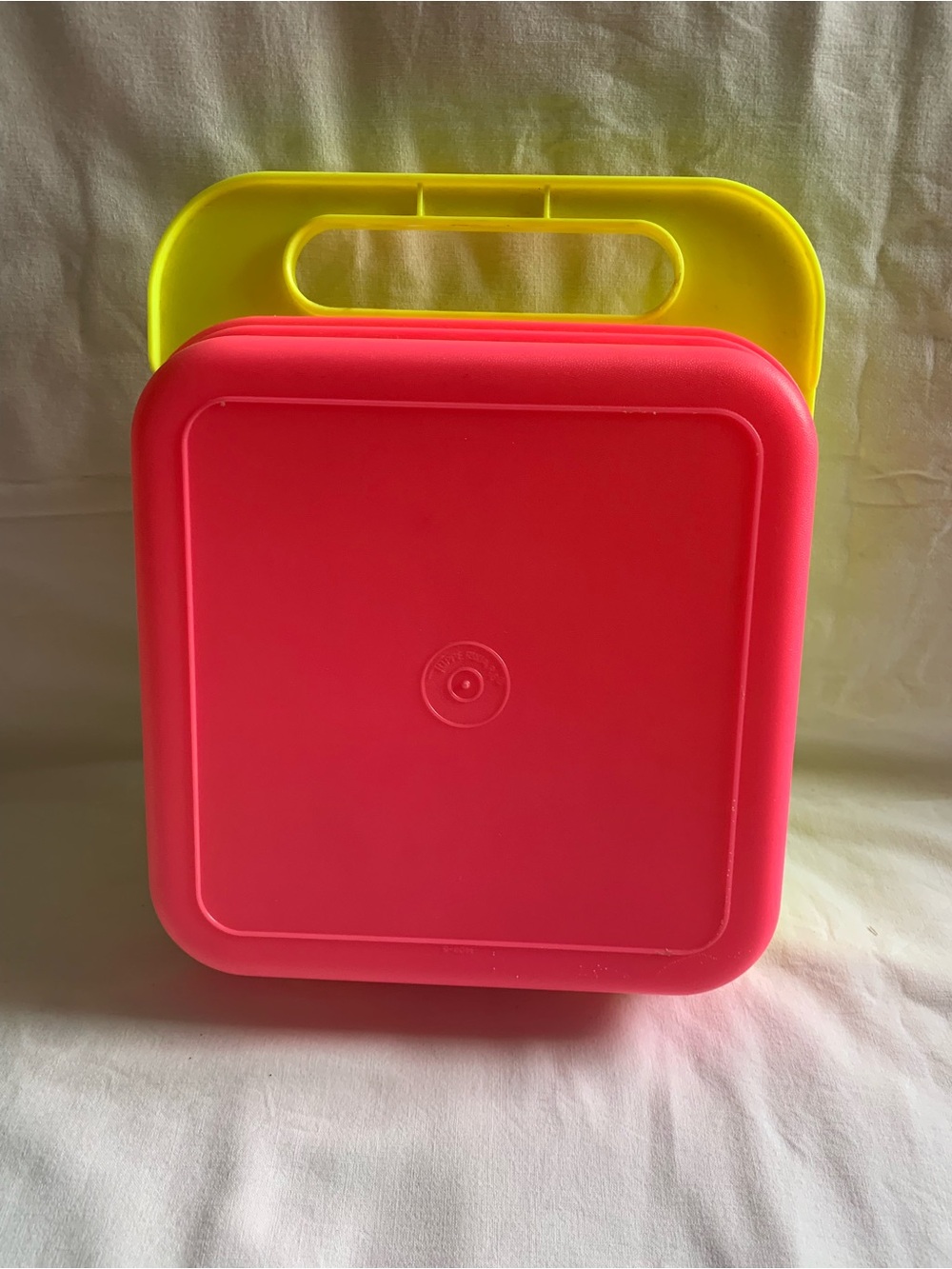 Vintage 1990 Tupperware Toy Stencil Art Carrying Case with 6 Stencils - Picture 3 of 5